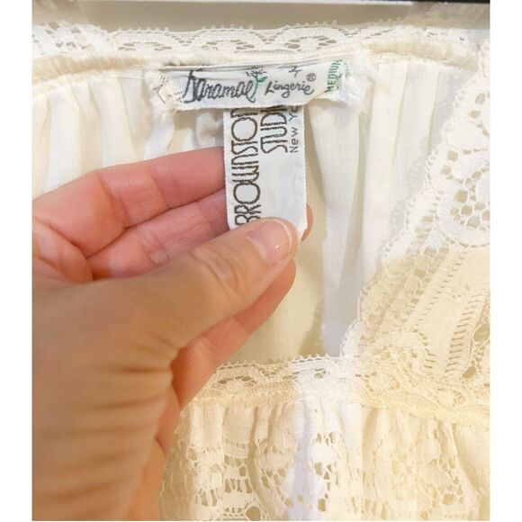 H6 Saramal Fine Lingerie Long Square Neck Lace Trim Nightgown Union Made Sz M - Picture 5 of 8